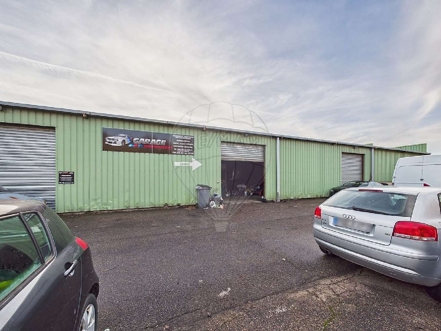 te koop bedrijfsruimte/ kantoor Yutz Moselle 2