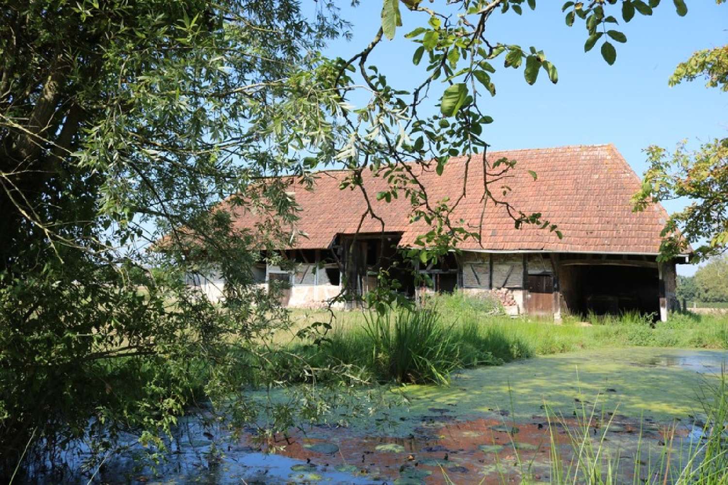  en venta casa rústica Saint-Germain-du-Bois Saône-et-Loire 2