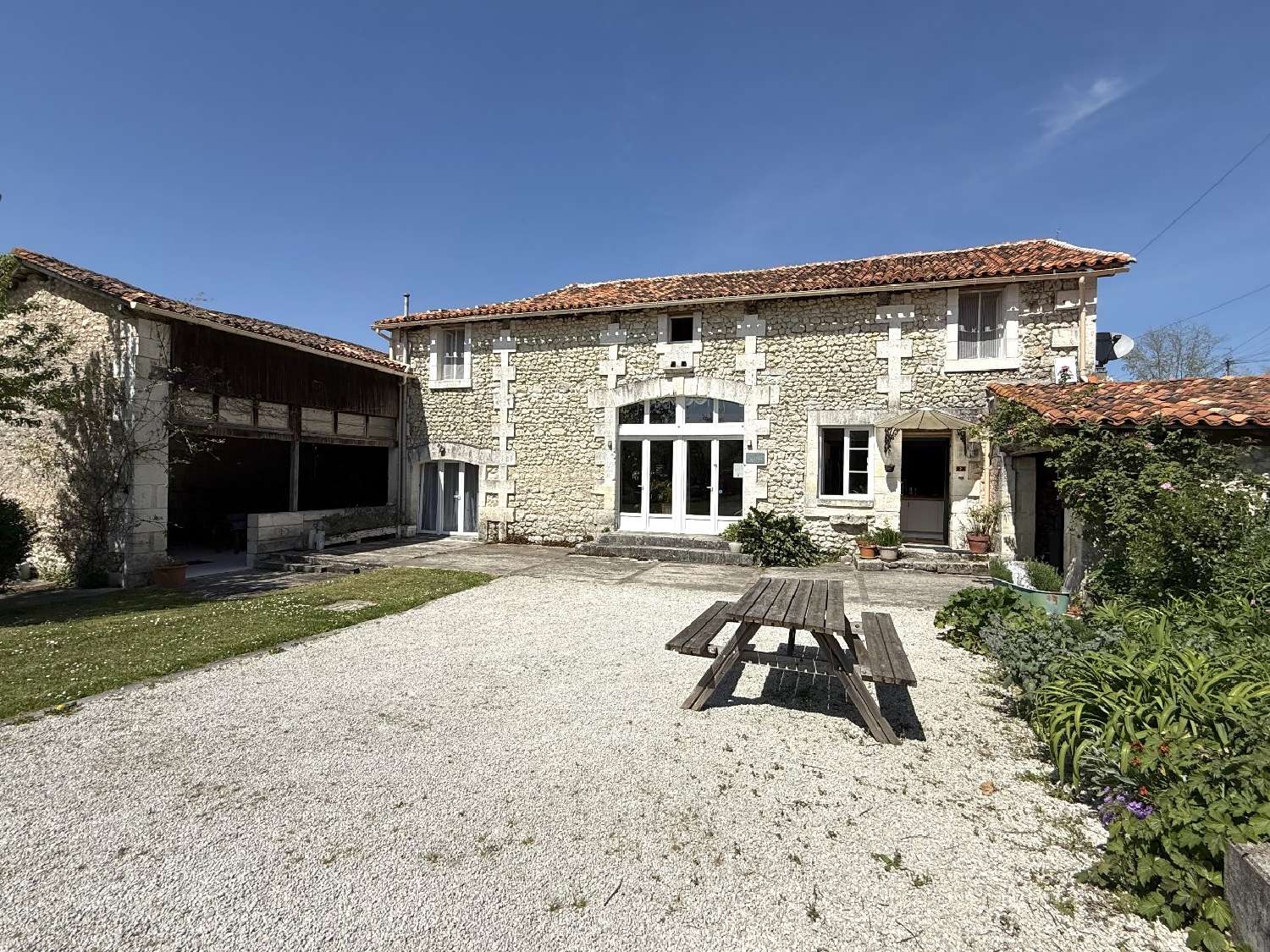  for sale house Auriac-de-Bourzac Dordogne 2