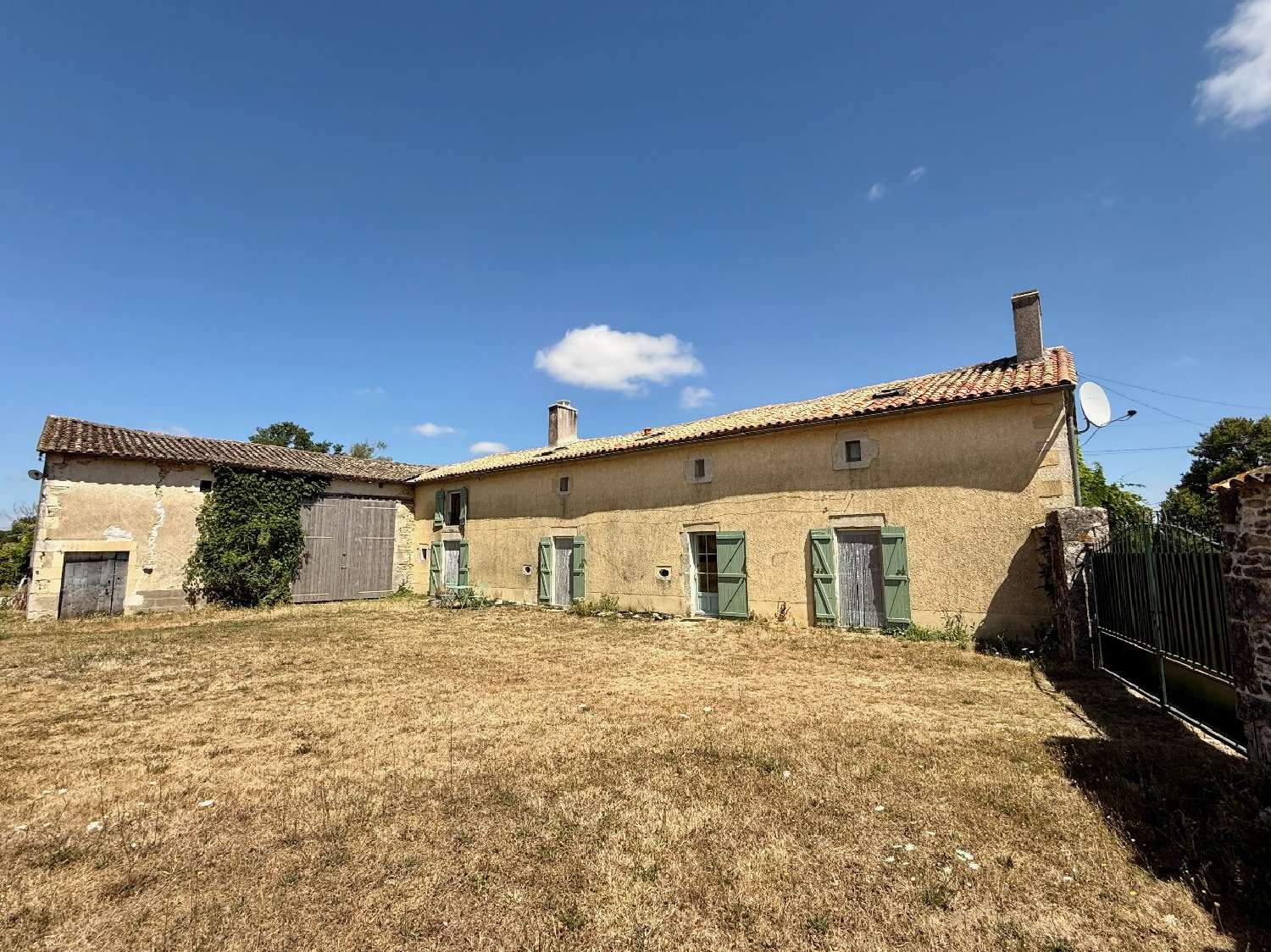  te koop huis Chaunay Vienne 1