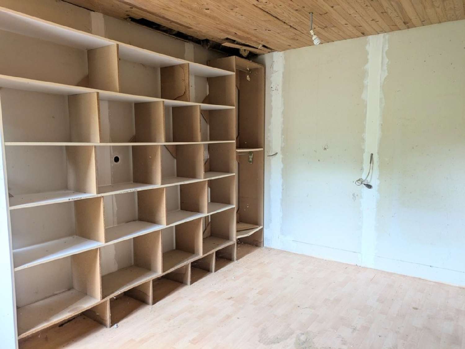  te koop huis Courtes Ain 8