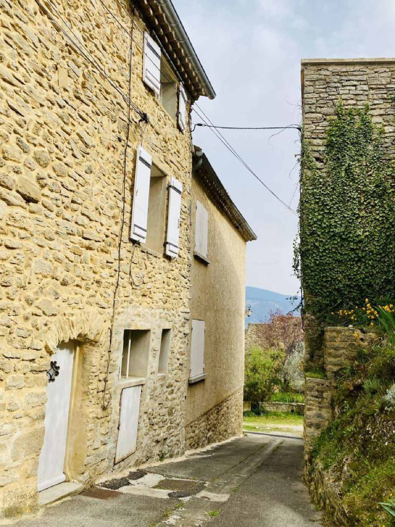  te koop huis Faucon Vaucluse 1