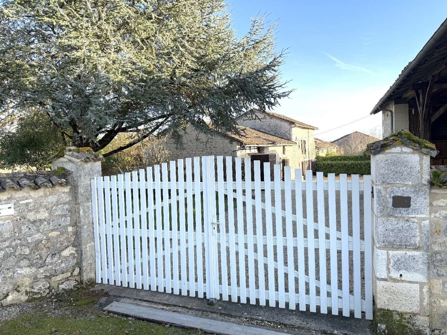  à vendre maison Grassac Charente 1