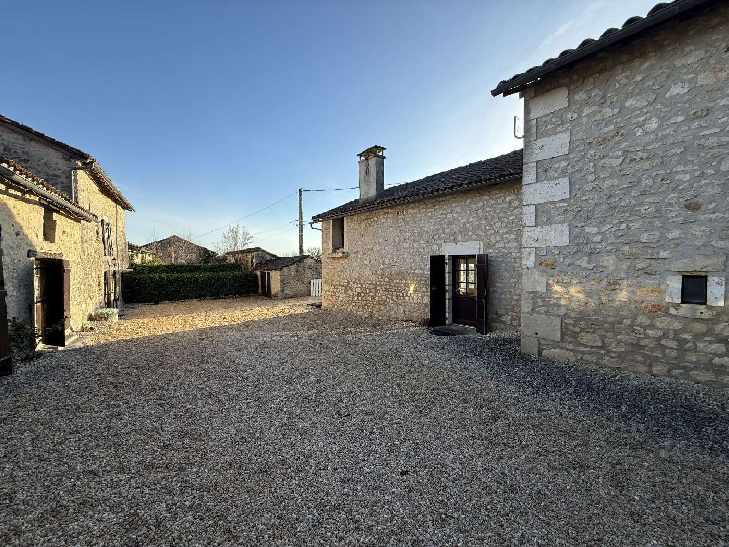  à vendre maison Grassac Charente 3