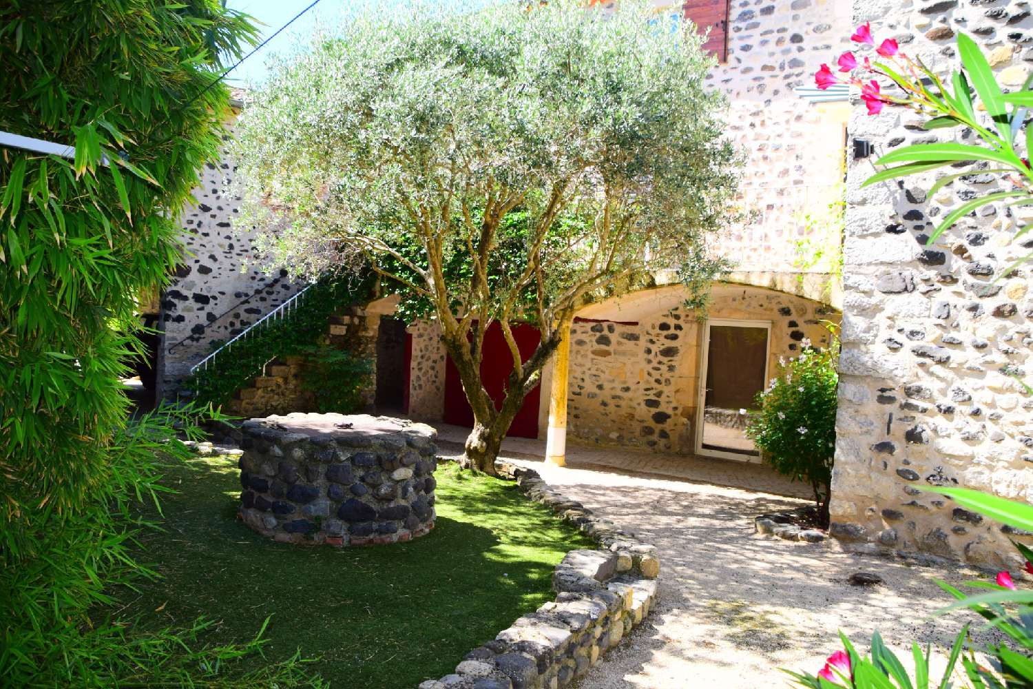 te koop huis Grospierres Ardèche 1