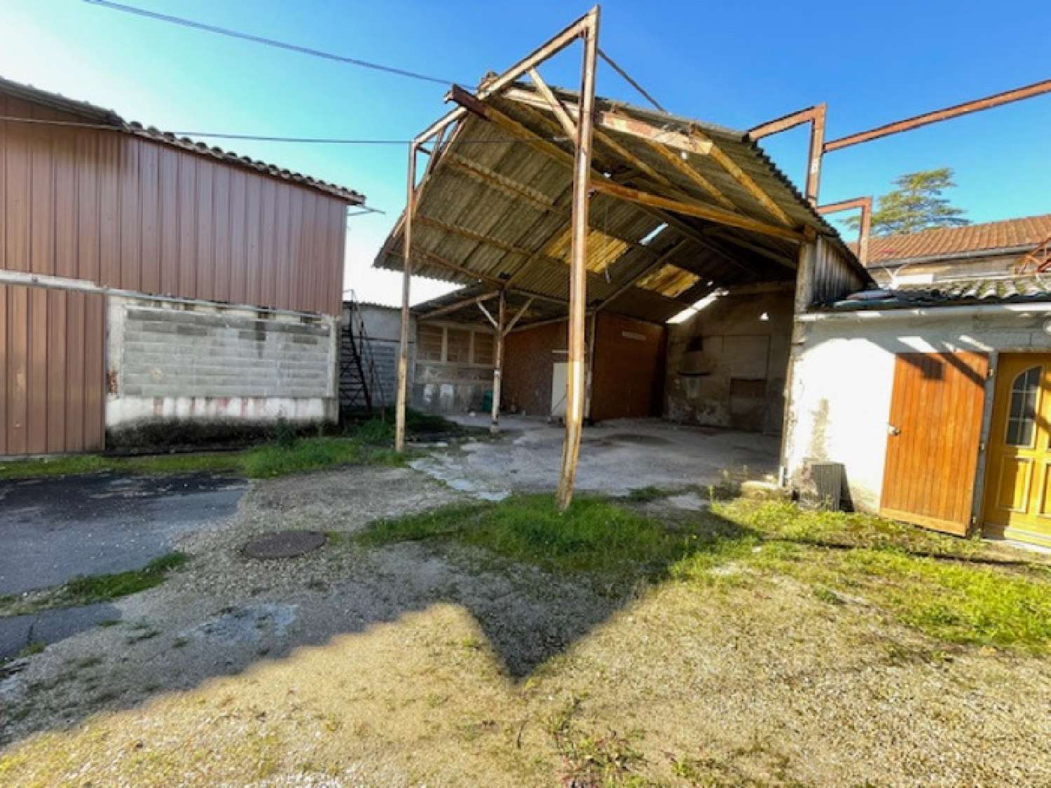  for sale house L'Isle-d'Espagnac Charente 1