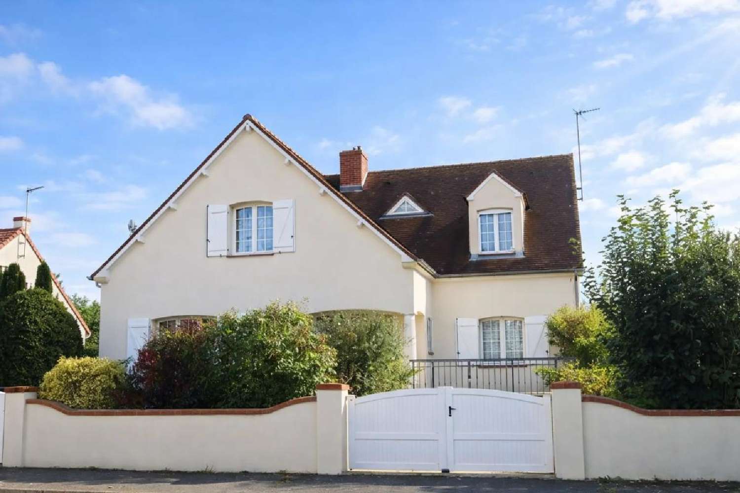 for sale house Lucé Eure-et-Loir 1