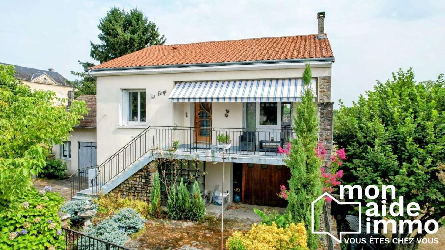  te koop huis Mialet Dordogne 1