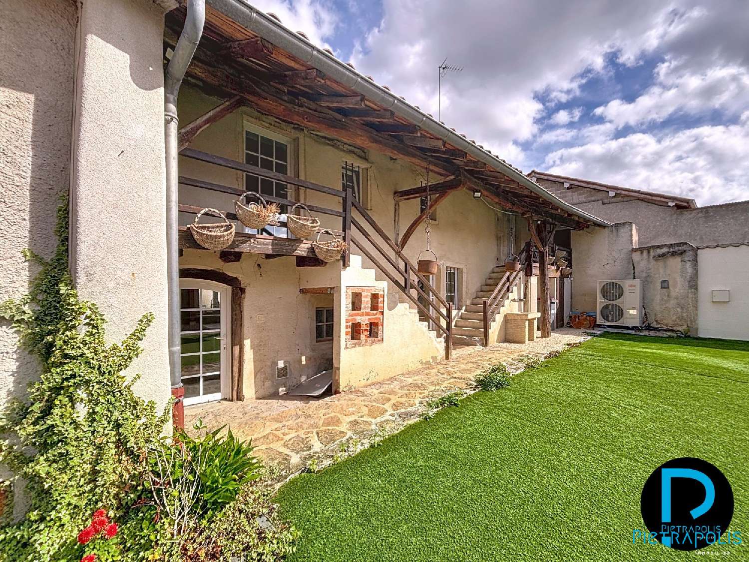  for sale house Mogneneins Ain 2