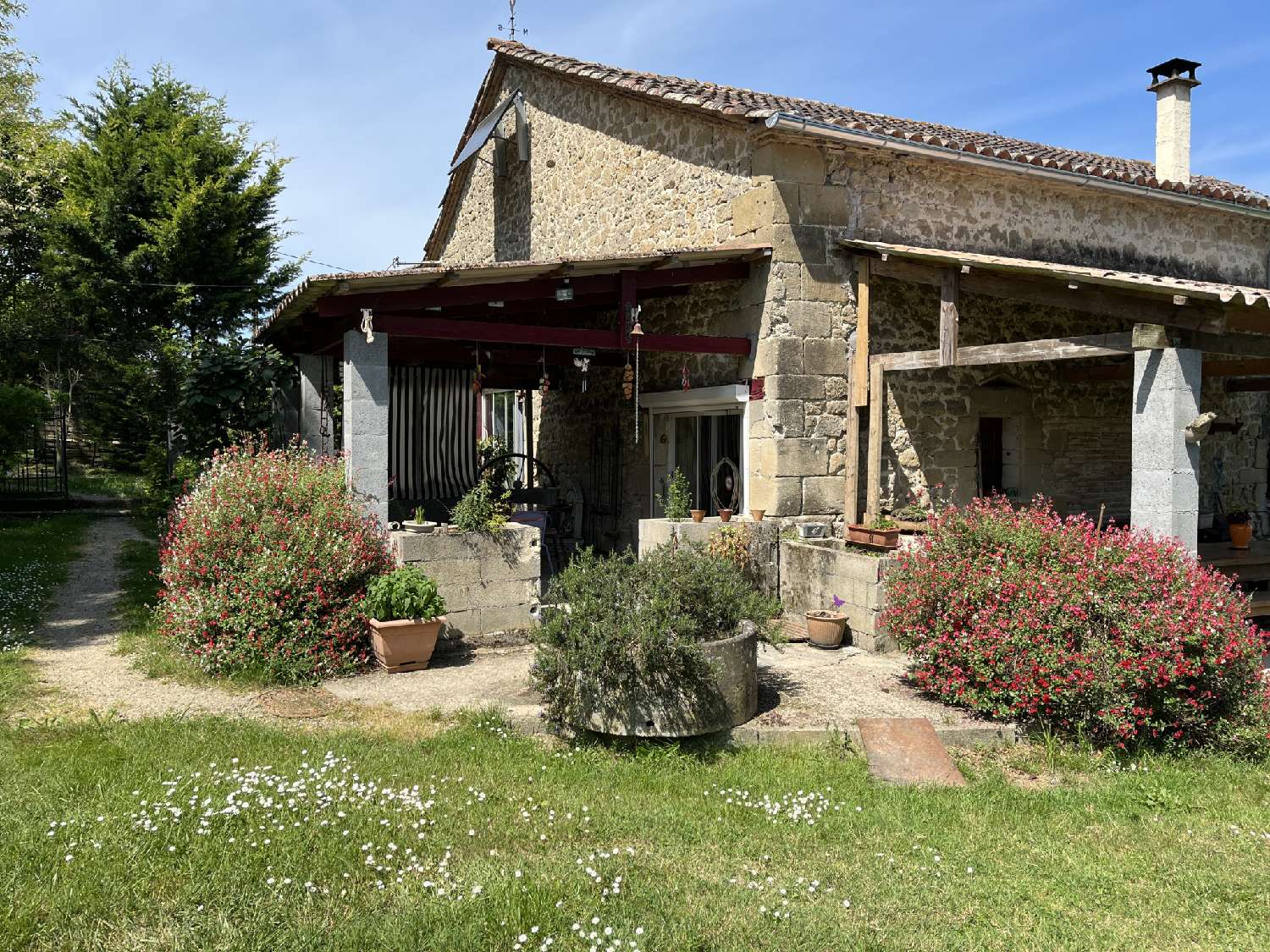  à vendre maison Montignac-de-Lauzun Lot-et-Garonne 3