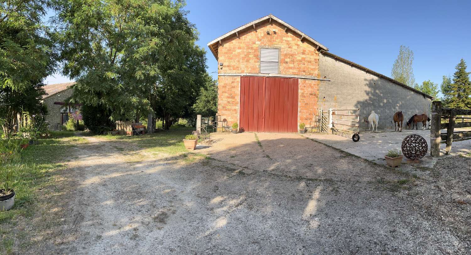  à vendre maison Montignac-de-Lauzun Lot-et-Garonne 4