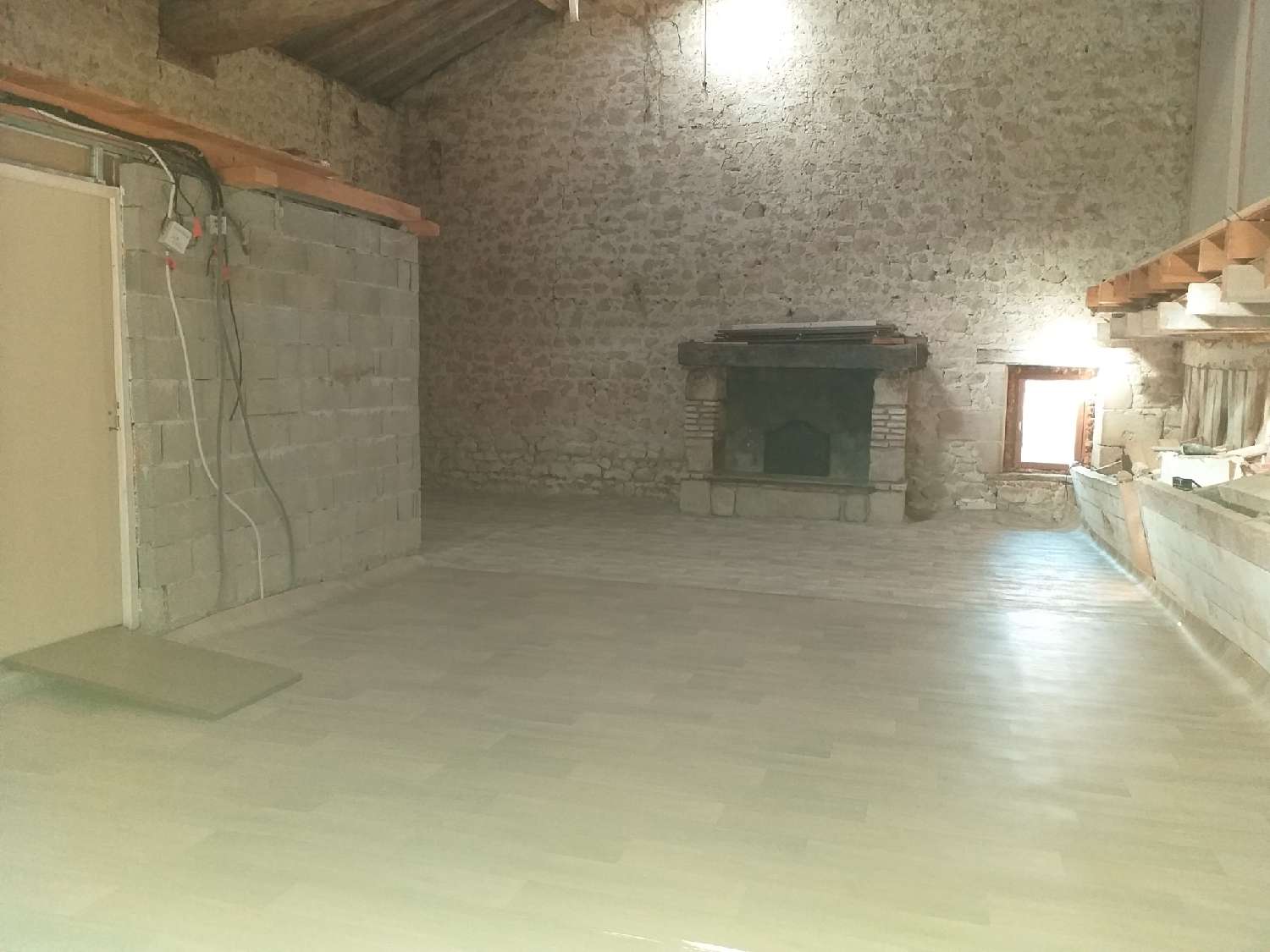  à vendre maison Montignac-de-Lauzun Lot-et-Garonne 8