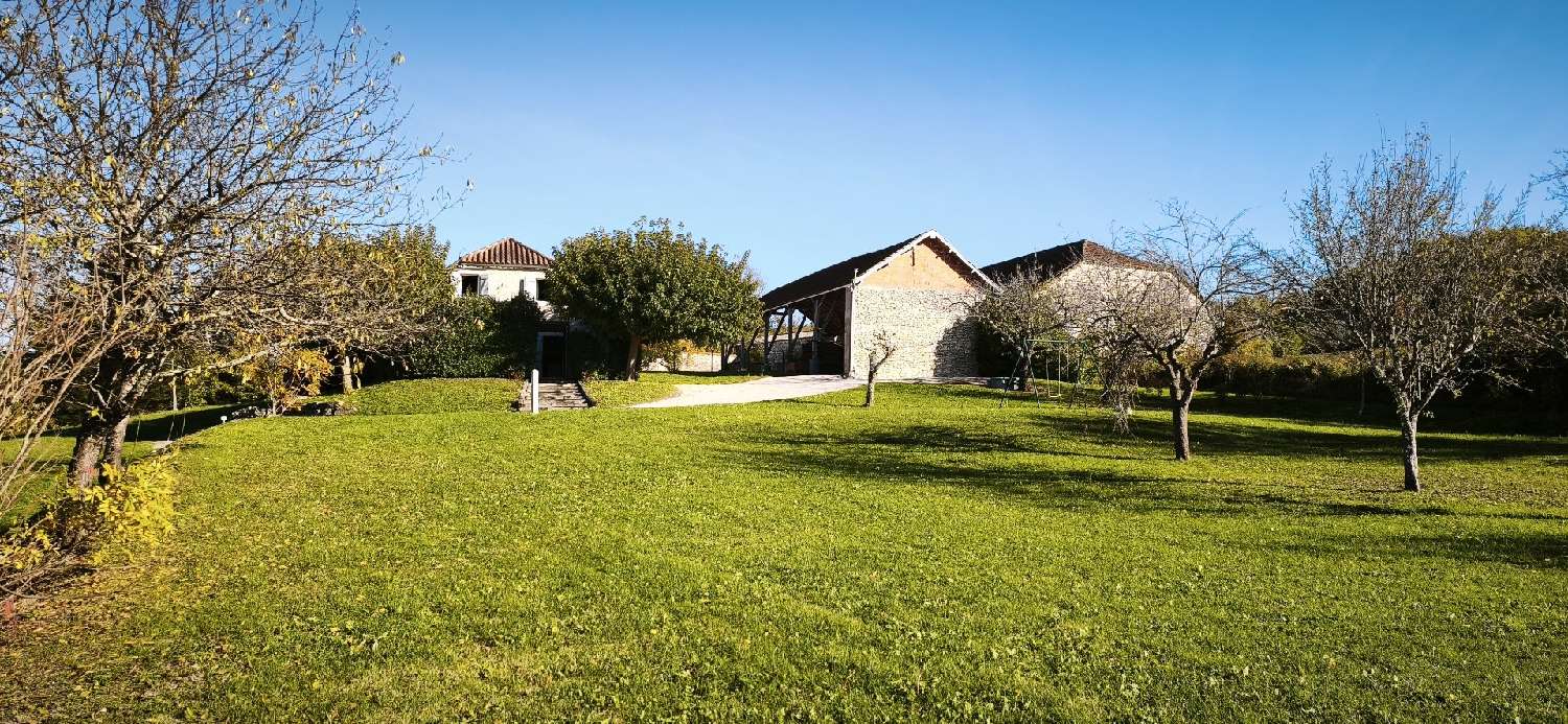  for sale house Montlauzun Lot 1