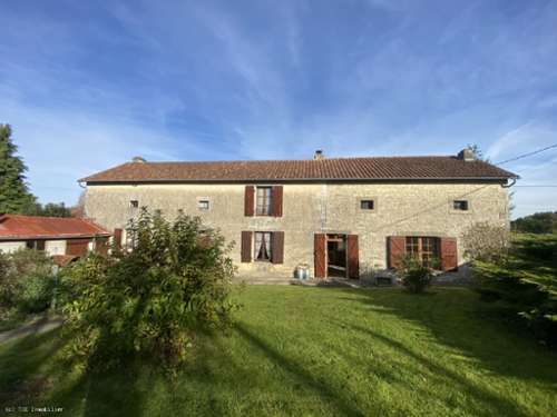  te koop huis Nanteuil-en-Vallée Charente 2