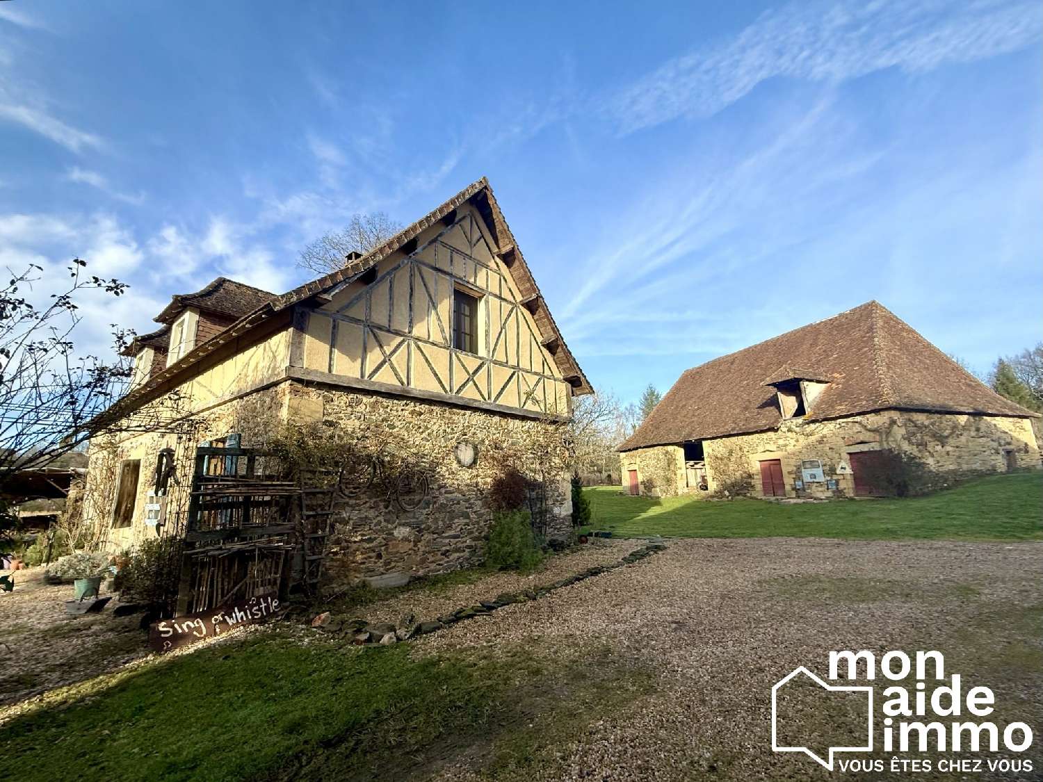  te koop huis Nanthiat Dordogne 1