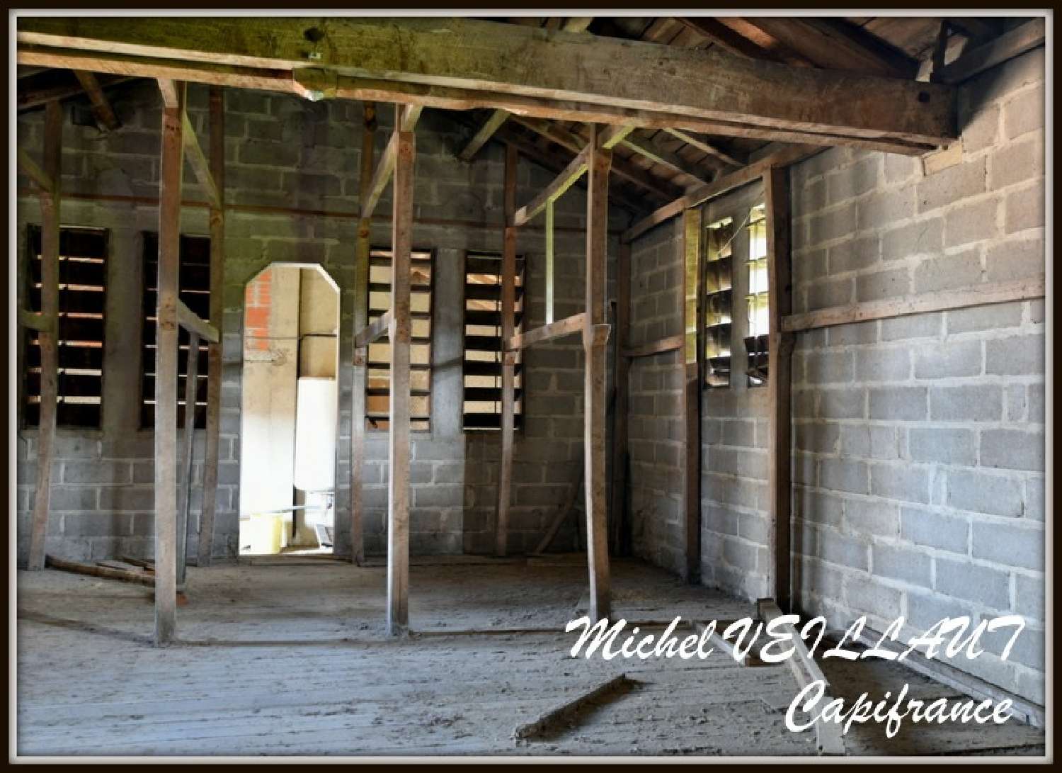  for sale house Neuilly-le-Réal Allier 5