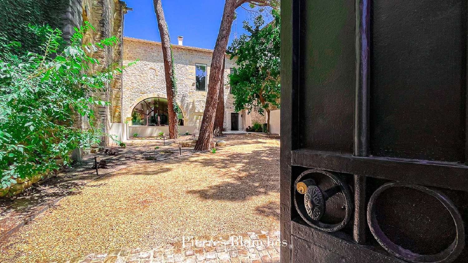 for sale house Nîmes Gard 1