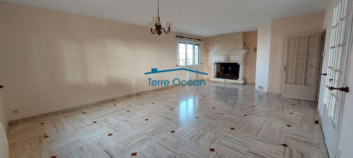  à vendre maison Pont-l'Abbé-d'Arnoult Charente-Maritime 2