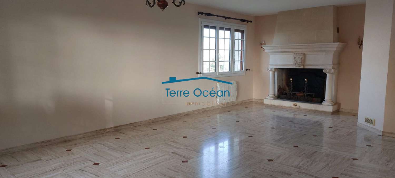  à vendre maison Pont-l'Abbé-d'Arnoult Charente-Maritime 3