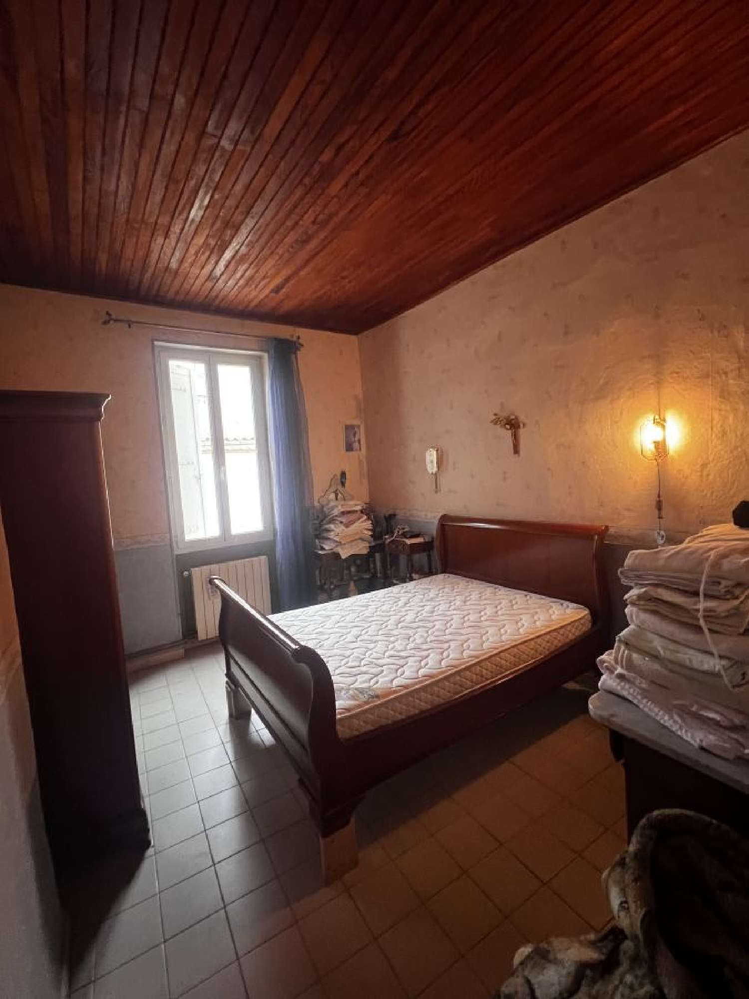  for sale house Saint-Gilles Gard 5