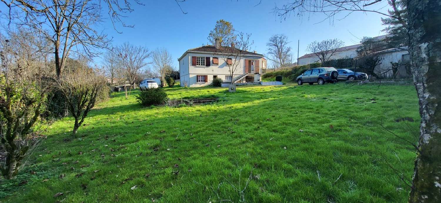 à vendre maison Saint-Hilaire-des-Loges Vendée 2