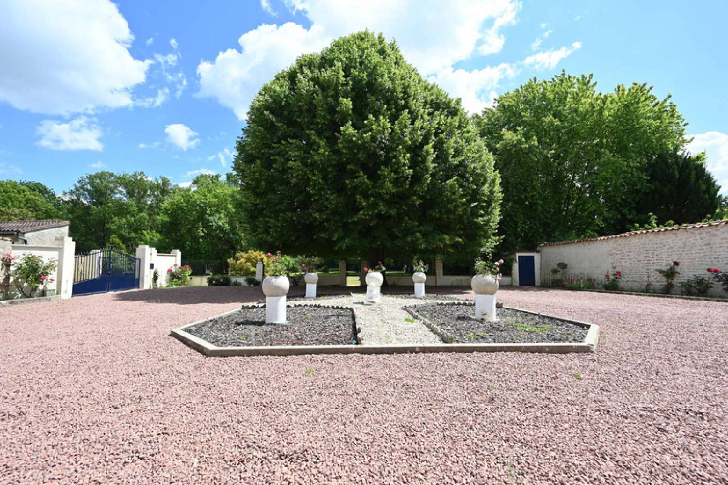  à vendre maison Saint-Jean-d'Angély Charente-Maritime 2