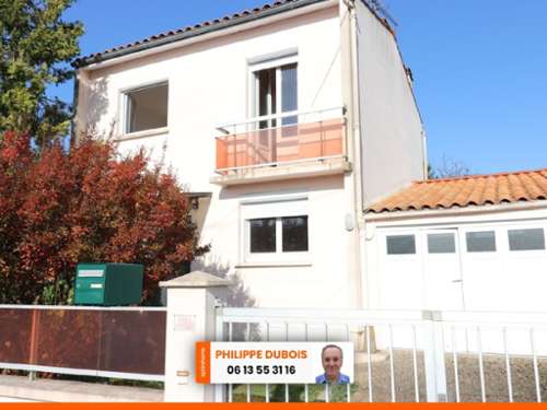 Saint-Jean-d'Angély Charente-Maritime huis foto 7239532