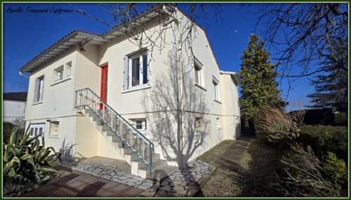 Saint-Julien-de-l'Escap Charente-Maritime house foto 7246914