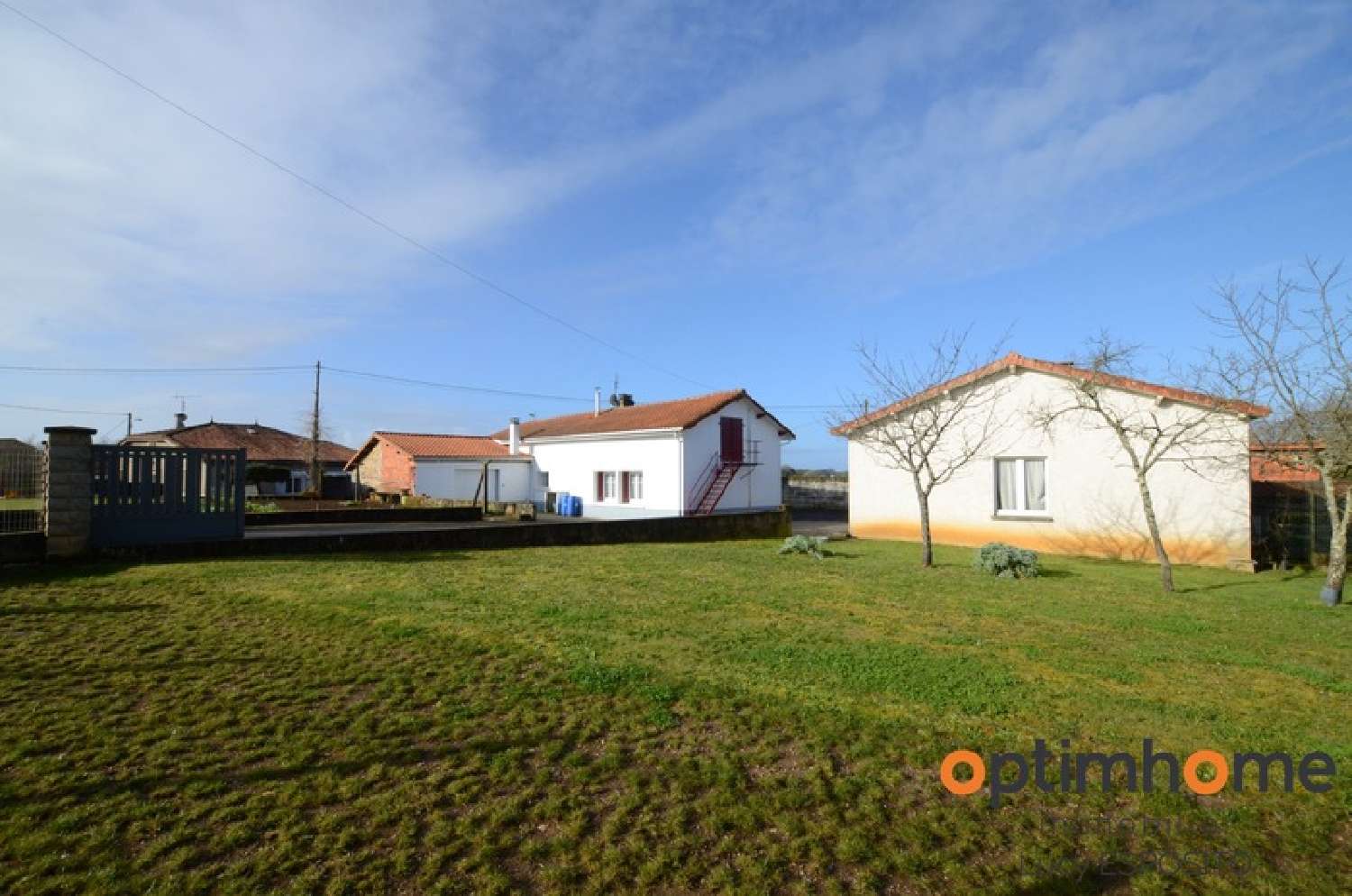  te koop huis Saint-Laurent-de-Céris Charente 1