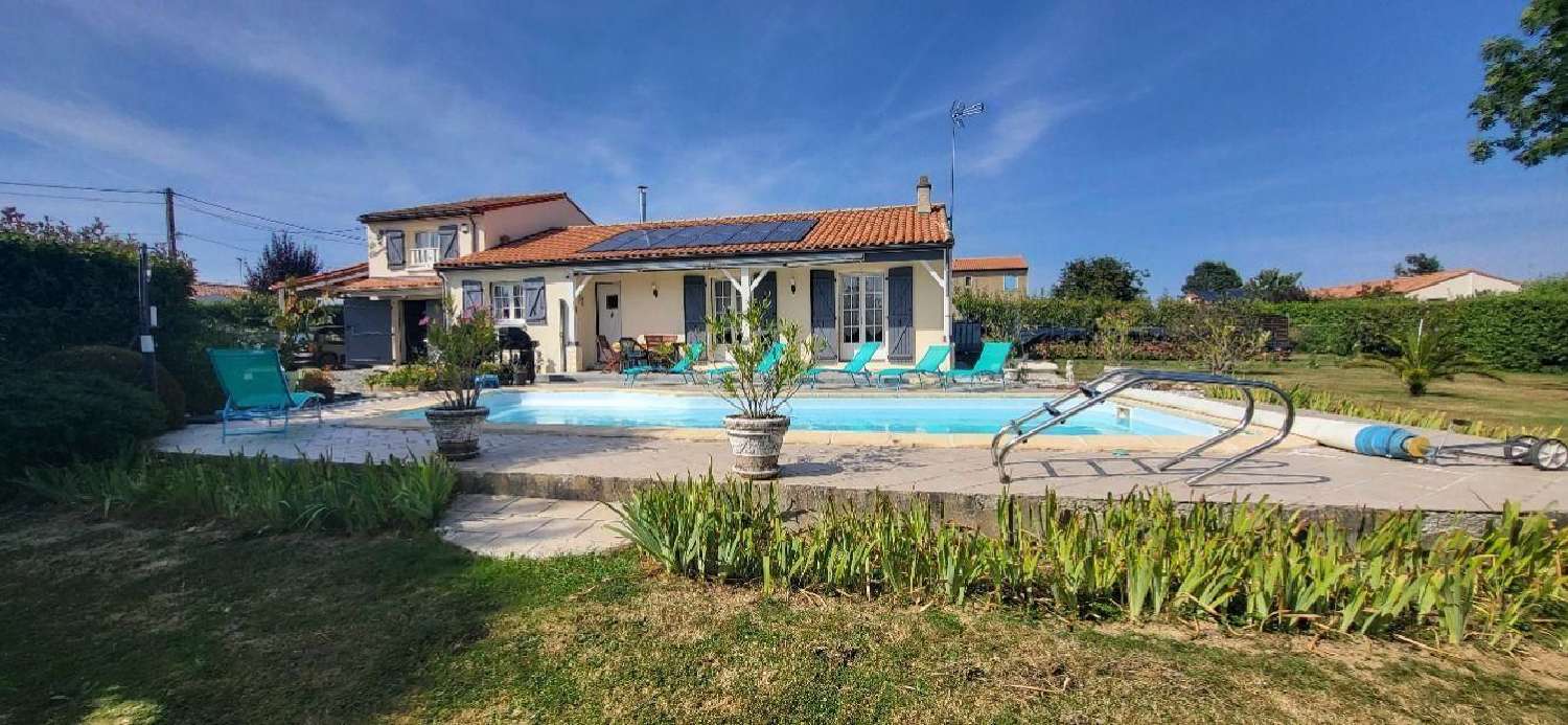 à vendre maison Saint-Laurs Deux-Sèvres 1