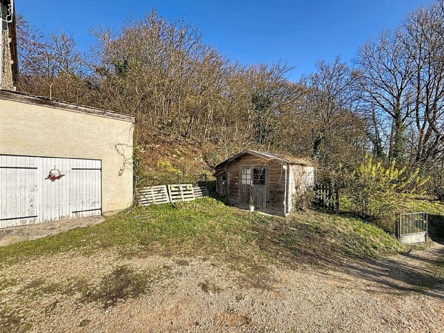  à vendre maison Saint-Marcel-Bel-Accueil Isère 8