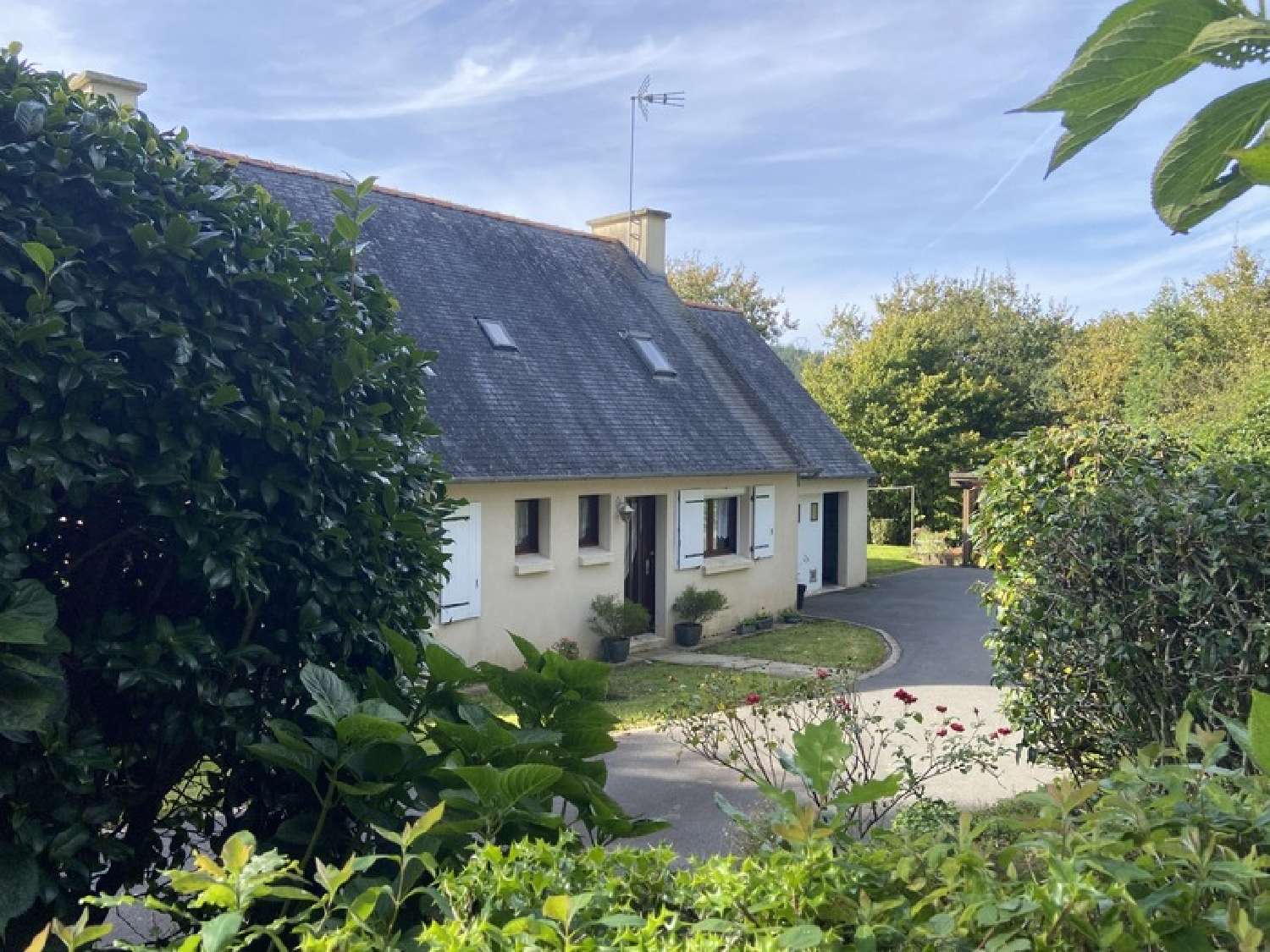  te koop huis Saint-Rivoal Finistère 1