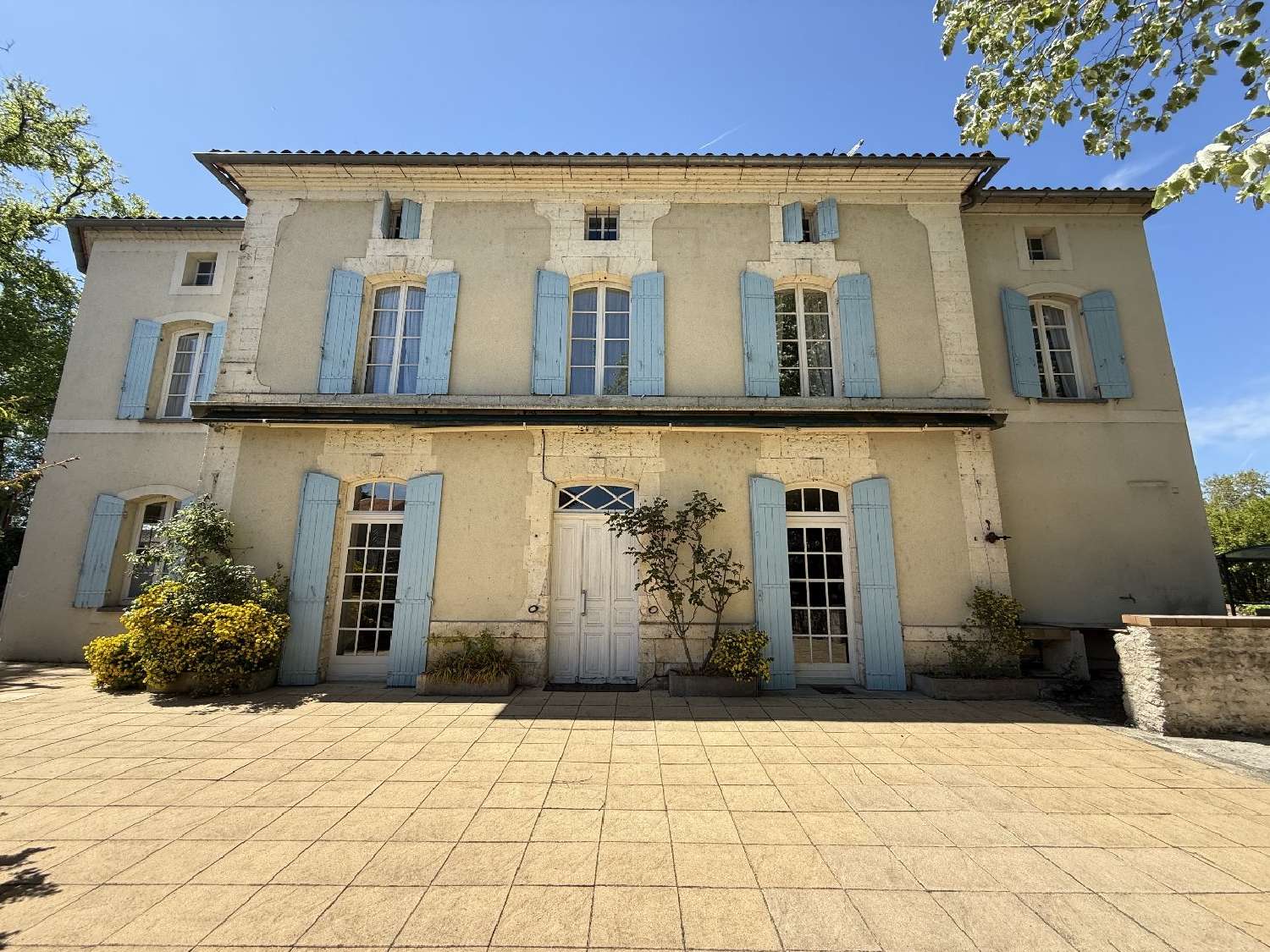  en venta casa Saint-Séverin Charente 1