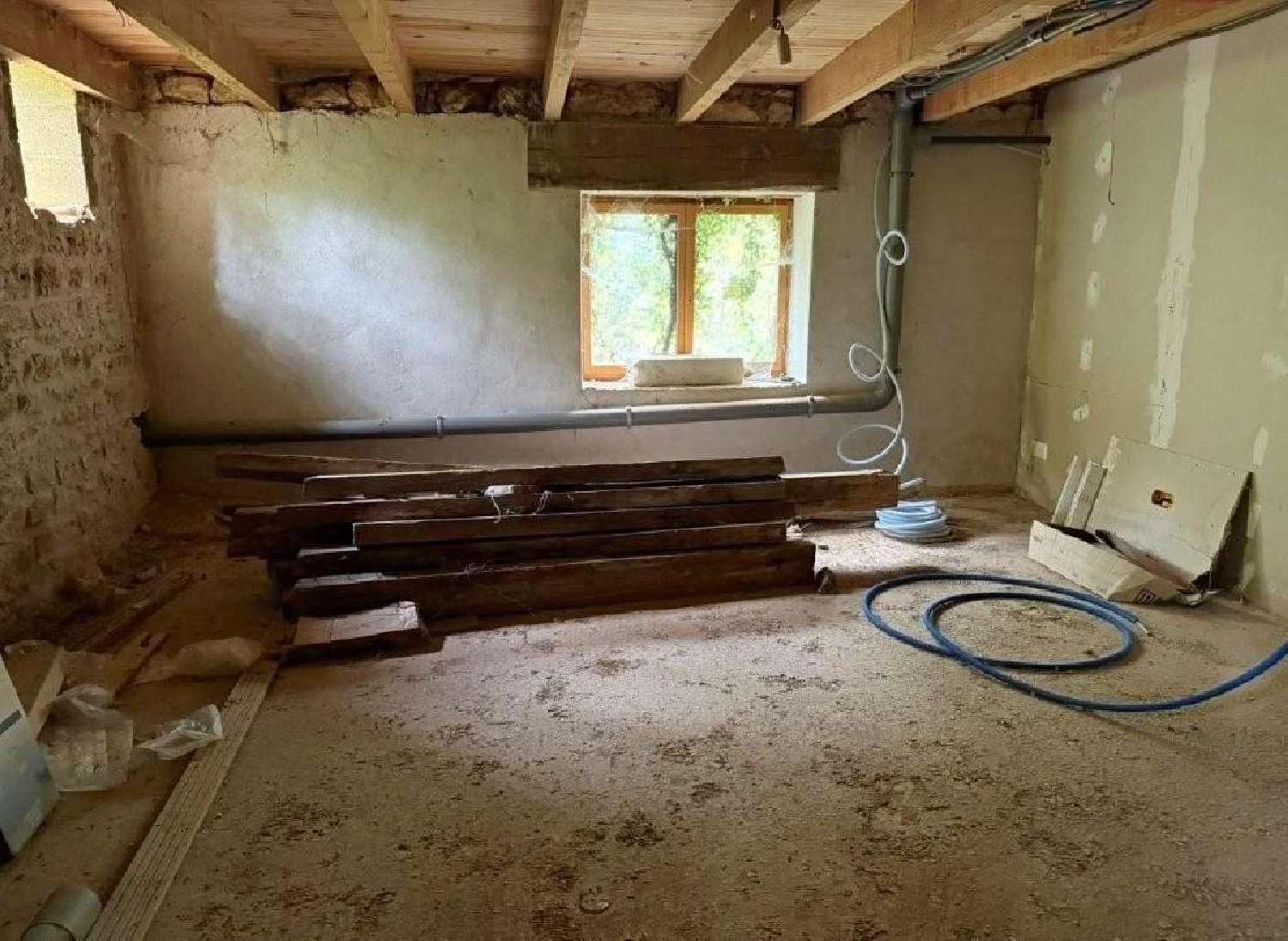  te koop huis Taizé-Aizie Charente 5