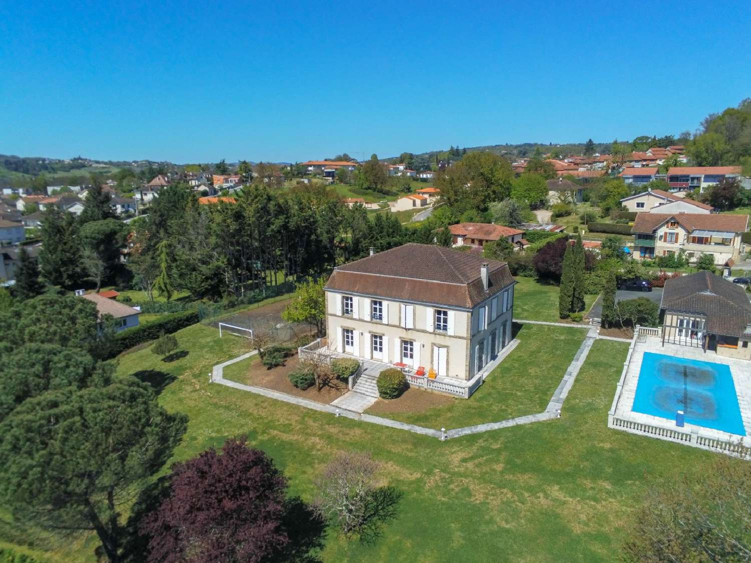 for sale mansion Figeac Lot 1