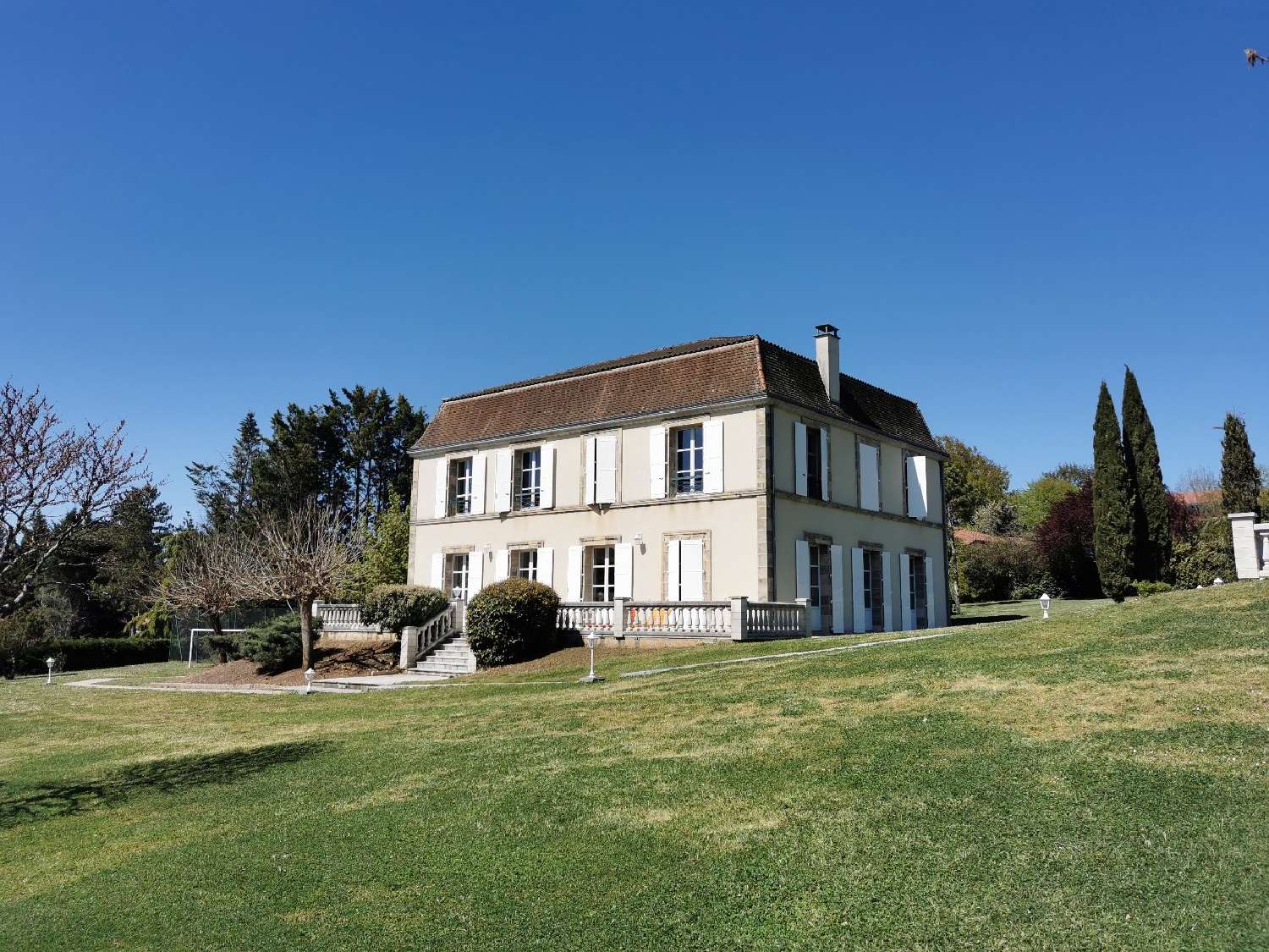 for sale mansion Figeac Lot 2