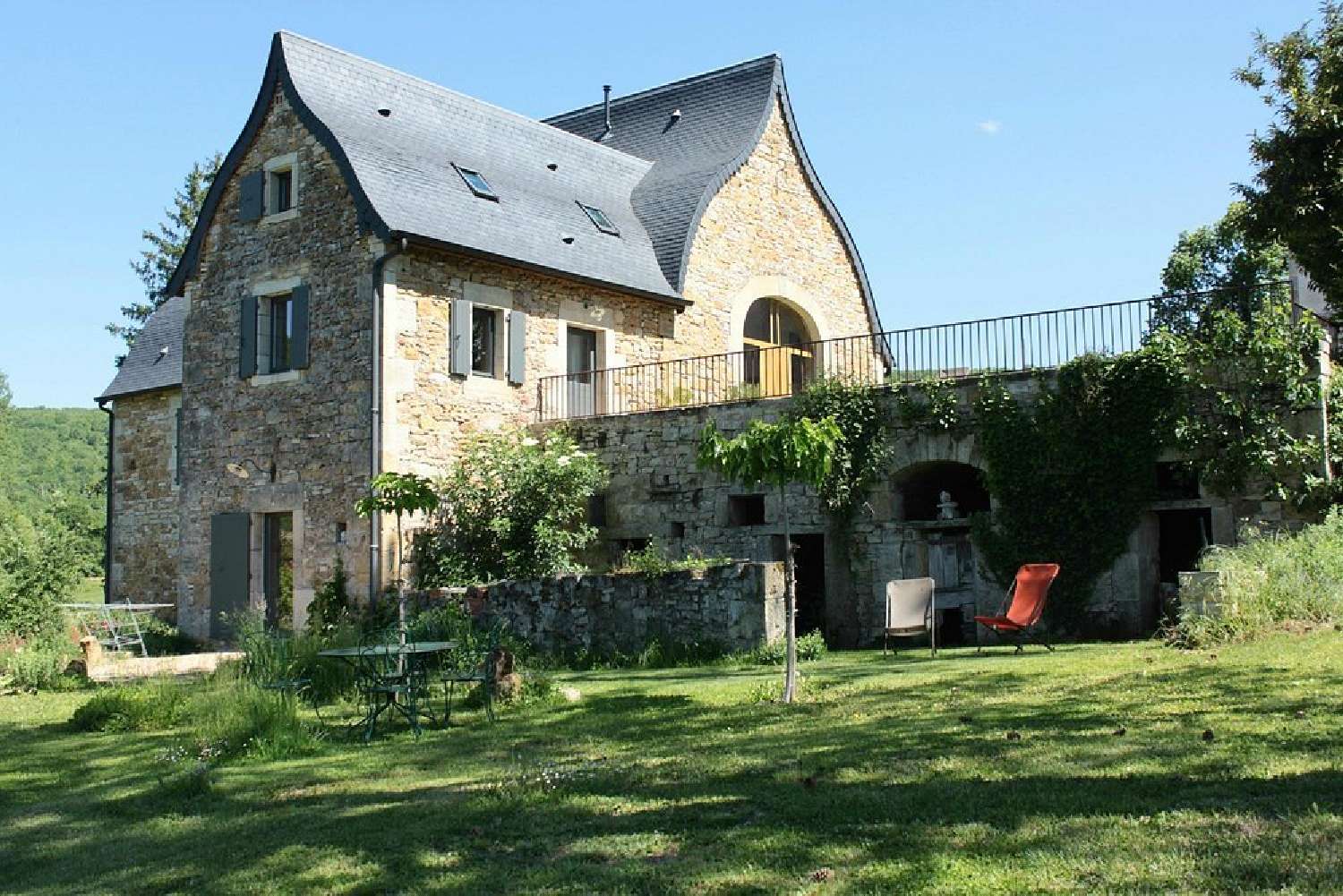for sale mansion Figeac Lot 2
