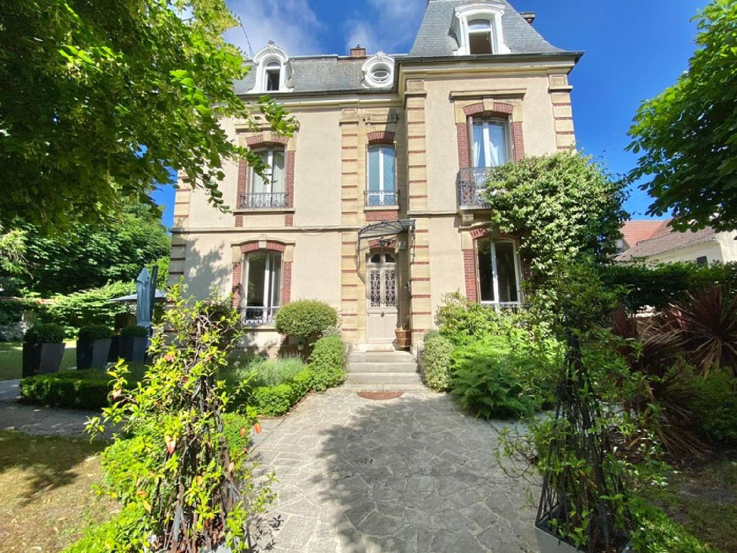  for sale mansion Mantes-la-Jolie Yvelines 1