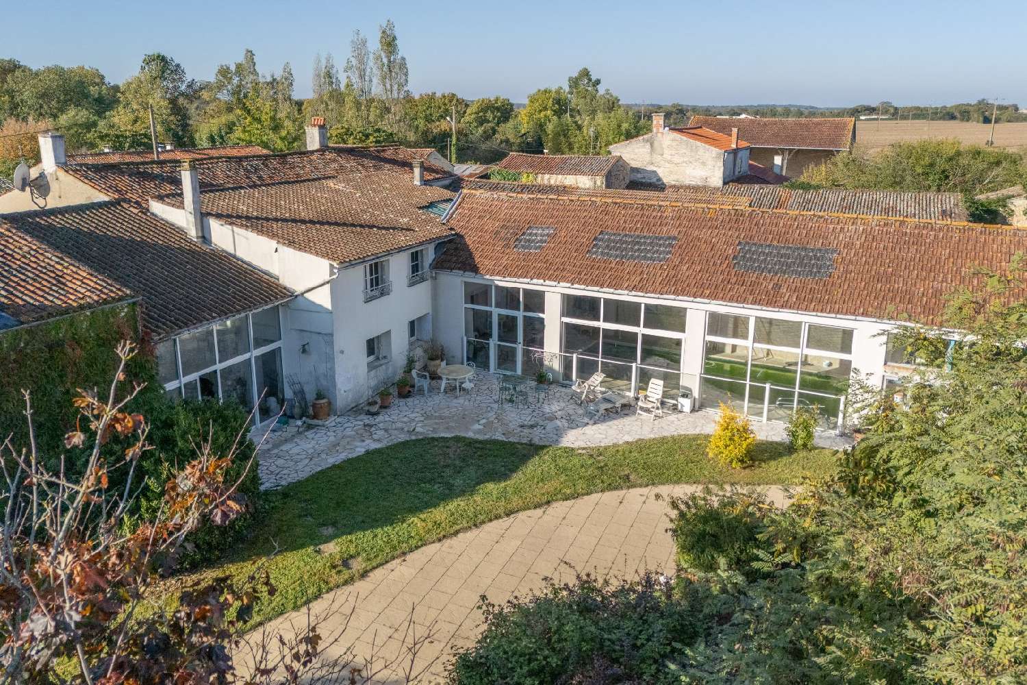  for sale mansion Saint-Mard Charente-Maritime 1