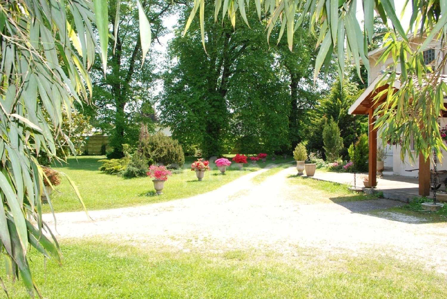 for sale mansion Salles Gironde 2