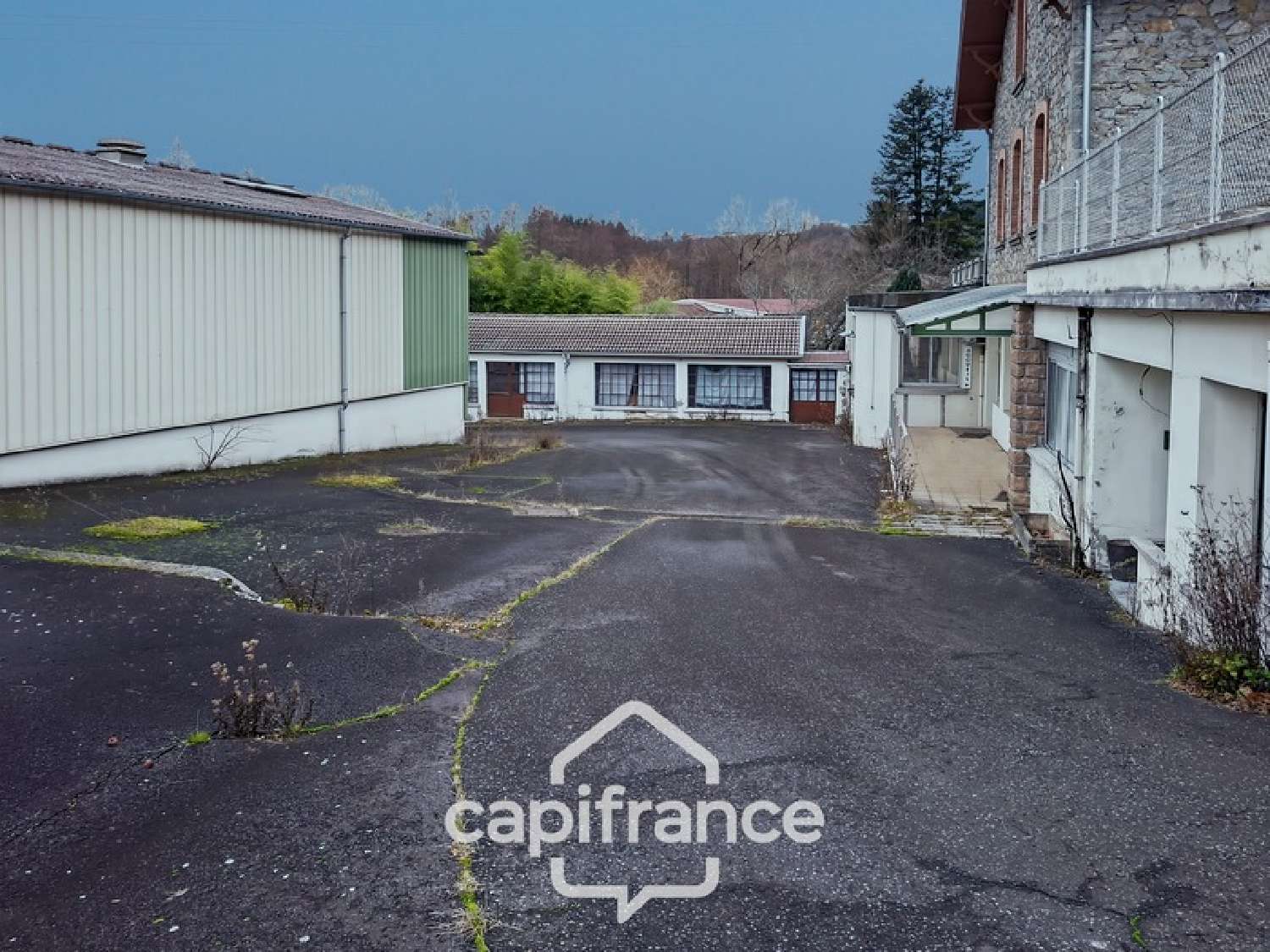  for sale office Celles-sur-Durolle Puy-de-Dôme 5