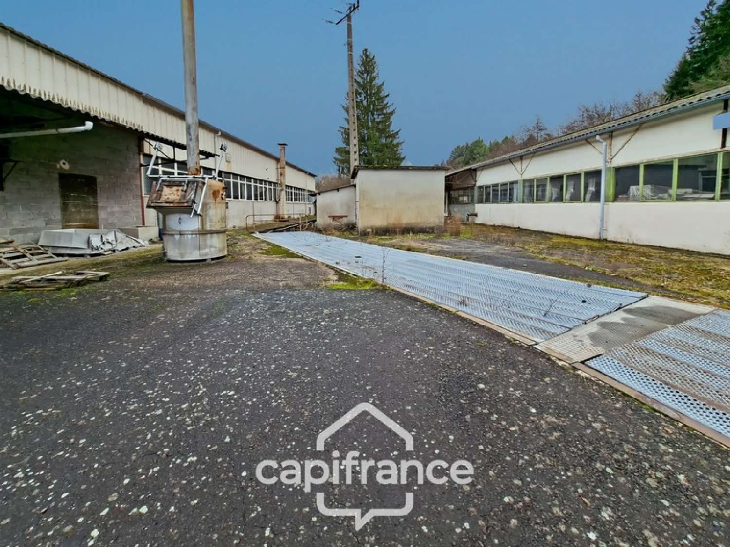  for sale office Celles-sur-Durolle Puy-de-Dôme 6