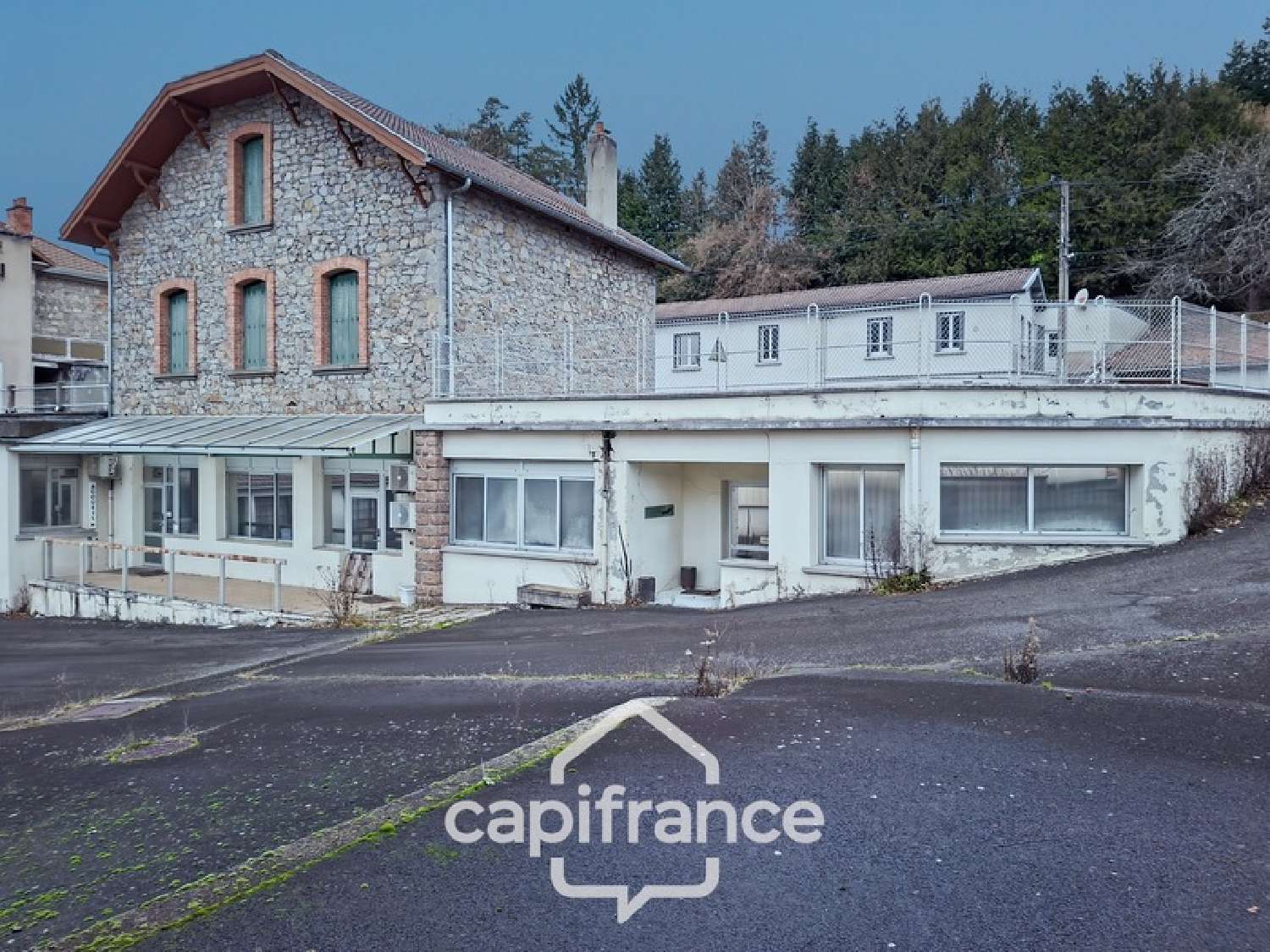  for sale office Celles-sur-Durolle Puy-de-Dôme 8