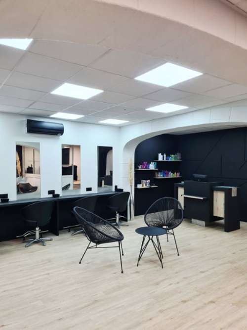 Jurançon Pyrénées-Atlantiques Büro Bild 7244518