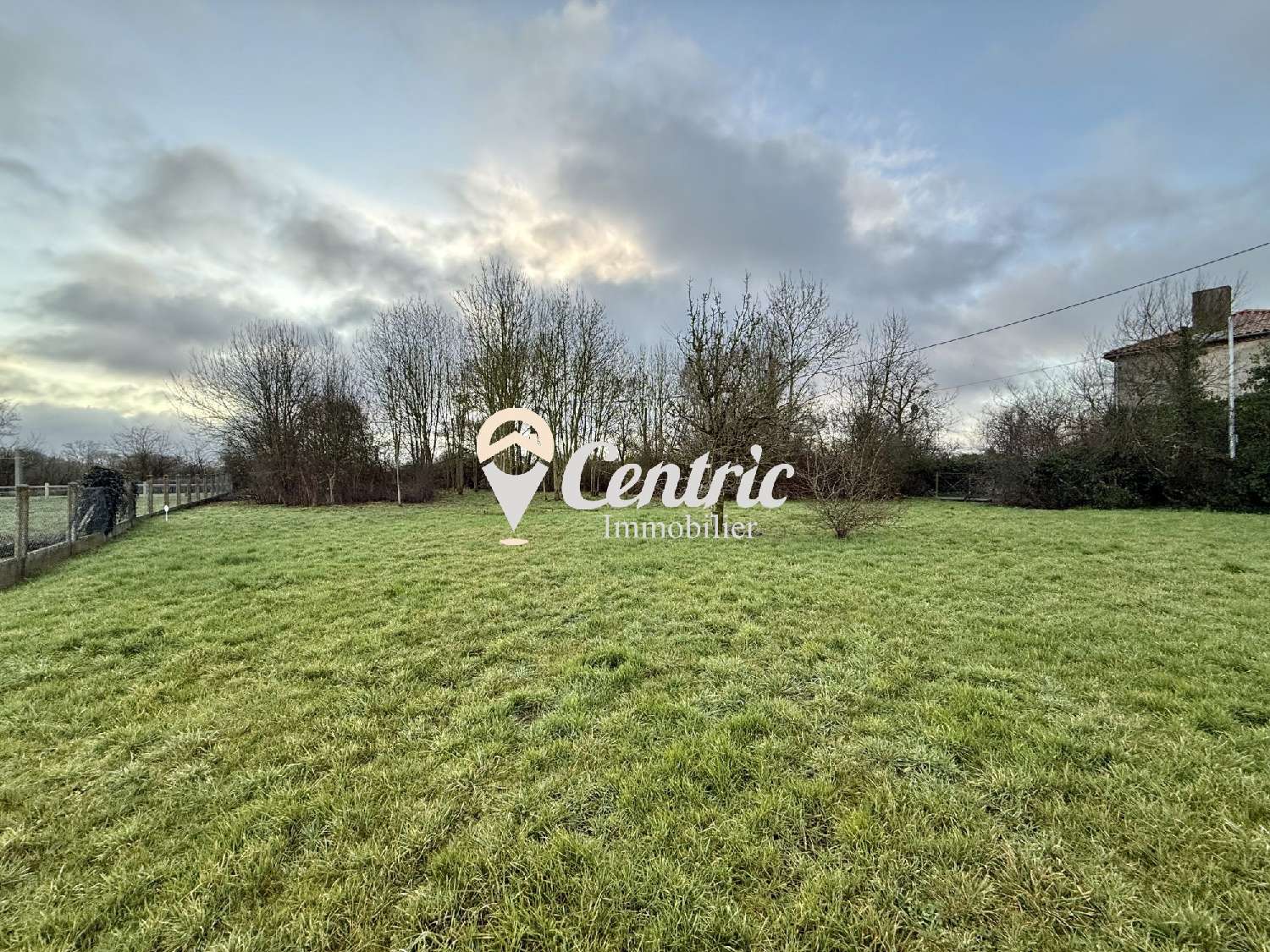  à vendre terrain Étusson Deux-Sèvres 1