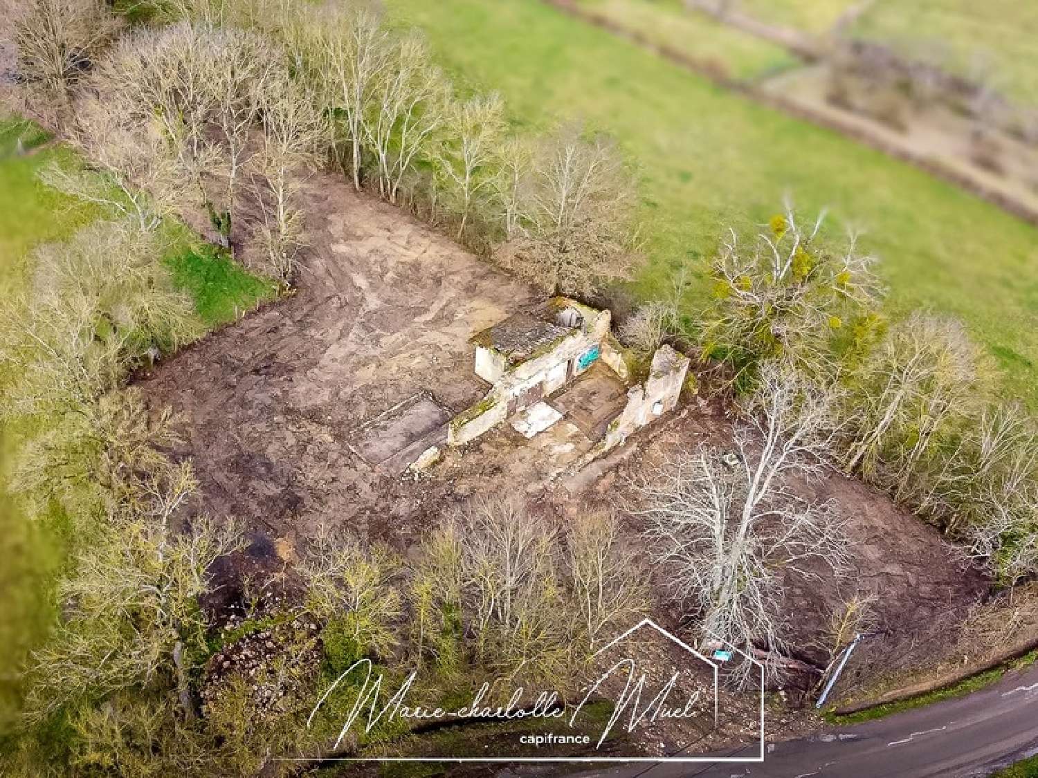  te koop terrein Gorrevod Ain 1