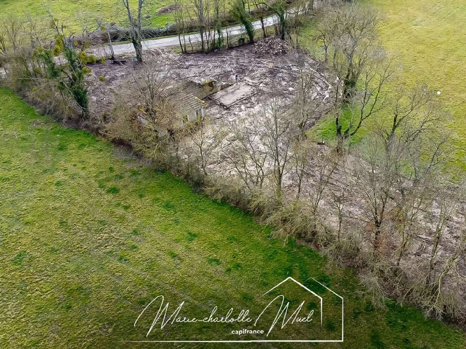  te koop terrein Gorrevod Ain 7