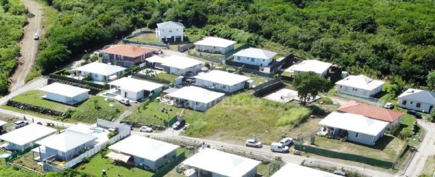  te koop terrein Le Diamant Martinique 3