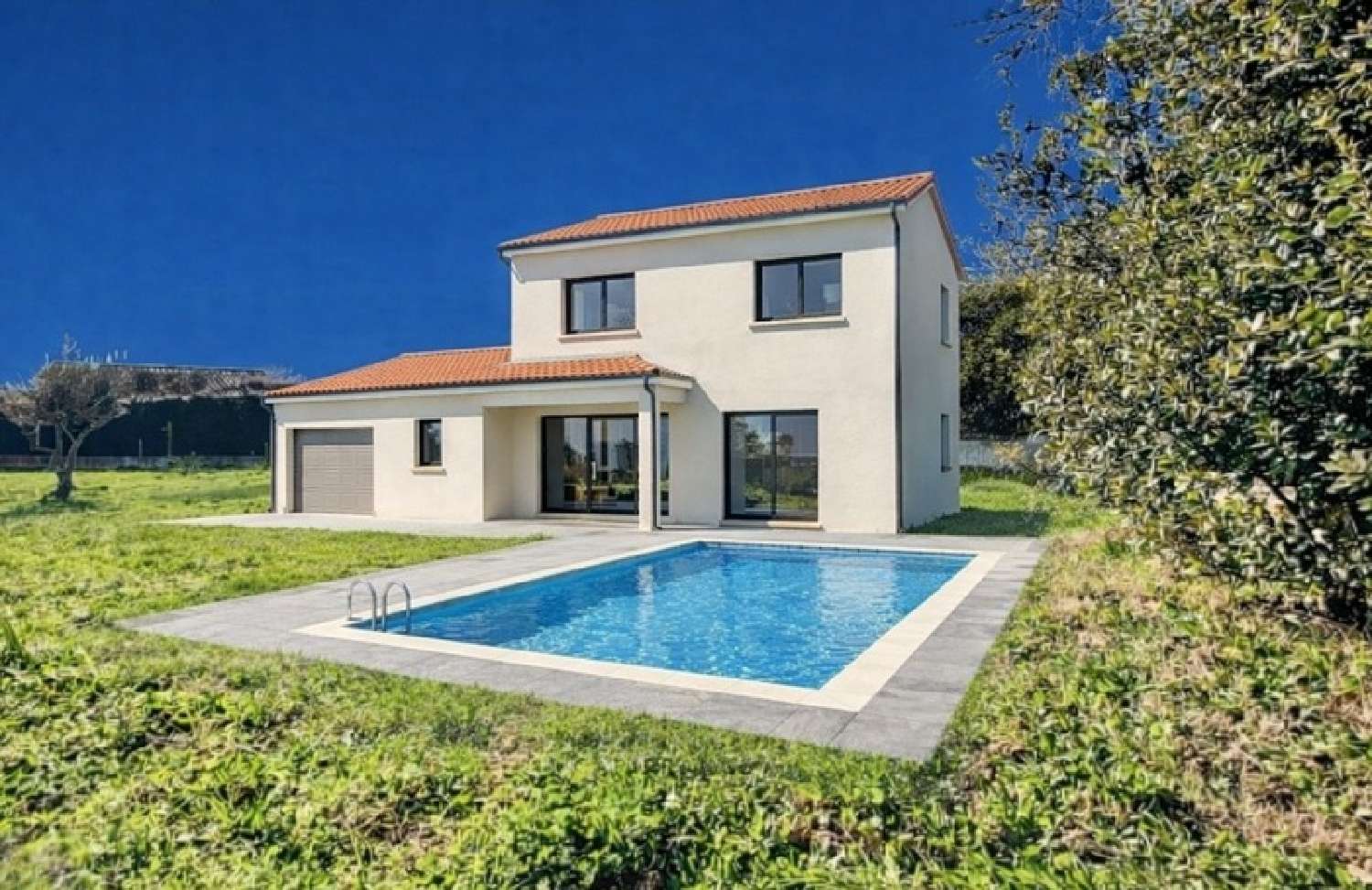 te koop terrein Pourrières Var 2