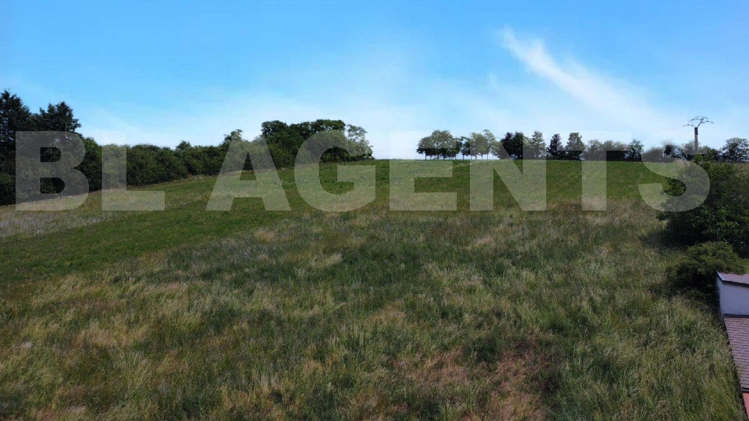 te koop terrein Sergines Yonne 1